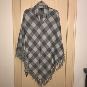 Checkered Gray Cowl Neck Poncho